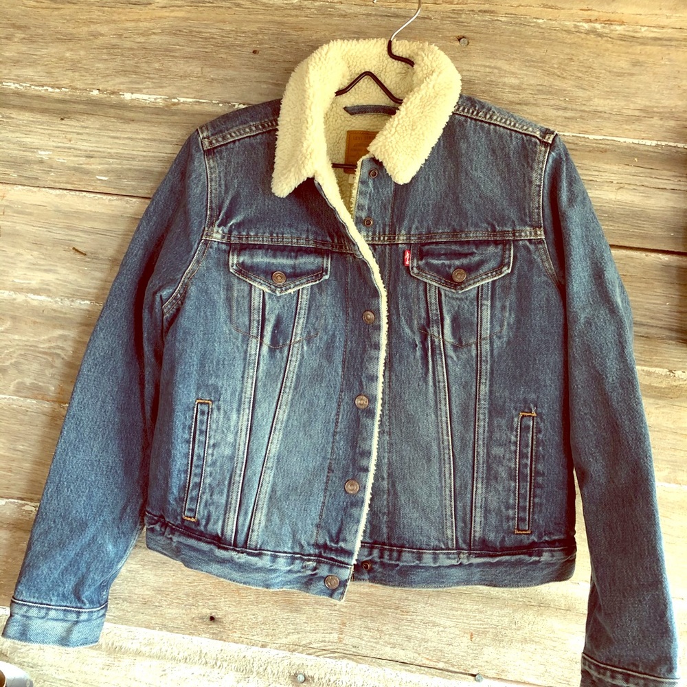 Levi’s Women’s Original Sherpa Trucker